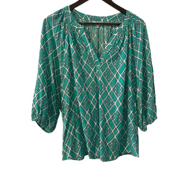 Crown & Ivy Women's Plus Size 3/4 Sleeve Print Peasant Top Size 1X - Picture 1 of 6